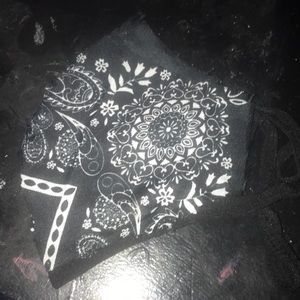 Mask/bandanna we sell red blue white and black